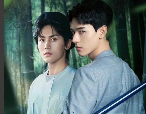 在娱乐圈里吃瓜双男主,瓜田里的甜蜜对决